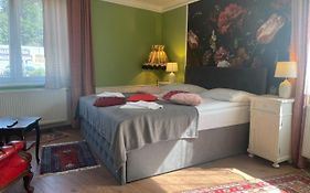 Corso, Zimmer & Fruehstueck